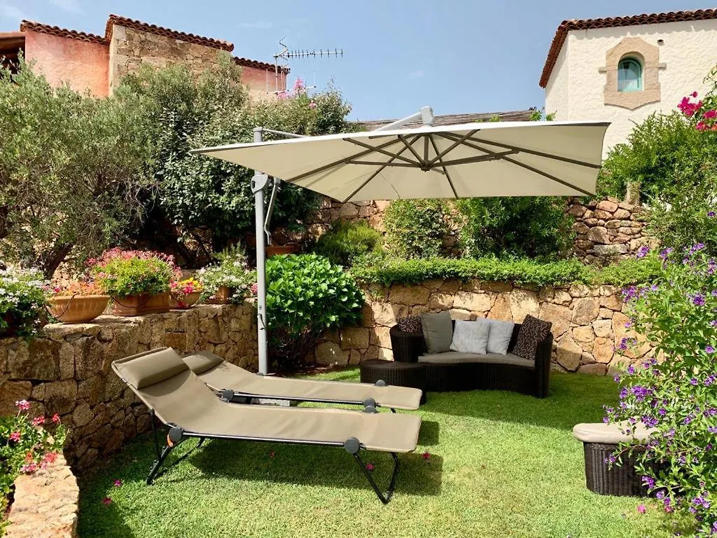 Villa Fronte Mare Cannigione 0*,