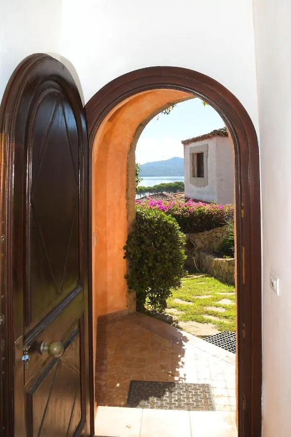 Casa de Férias Villa Fronte Mare Cannigione